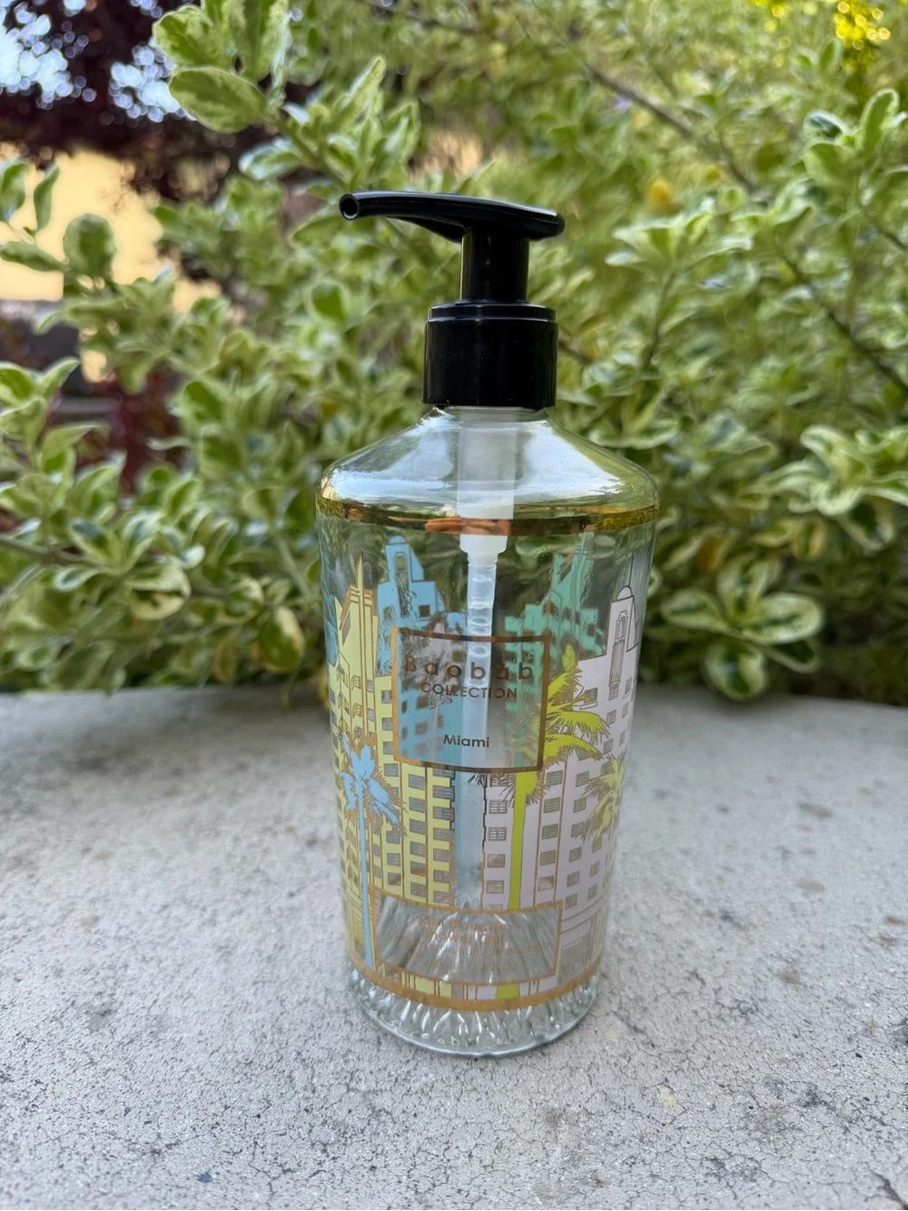 Decorative Miami Liquid Hand Soap with Black Pump : empty / refillable